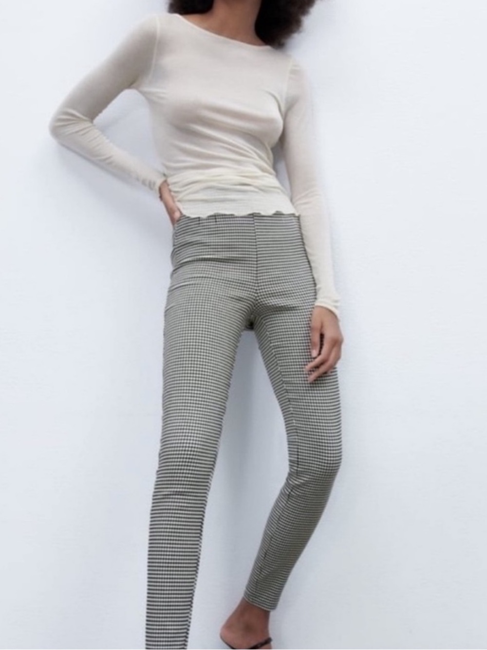 Zara Black & White Gingham Ankle Skinny Pants - Picture 2 of 6